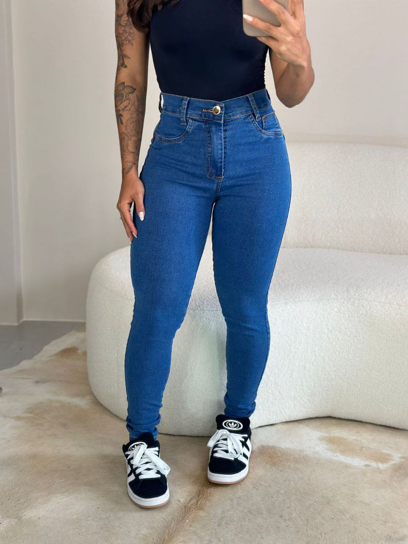 Calça Jeans Skinny – Para acompanhar o seu ritmo sem perder o estilo