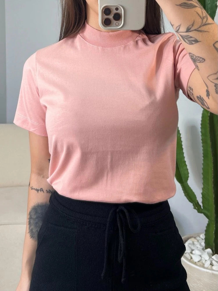 T-shirt Gola Alta Lisa – Essencial, Versátil e Sempre Elegante