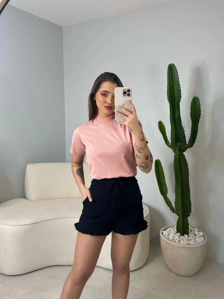 T-shirt Gola Alta Lisa – Essencial, Versátil e Sempre Elegante