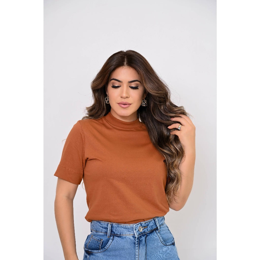 T-shirt Gola Alta Lisa – Essencial, Versátil e Sempre Elegante